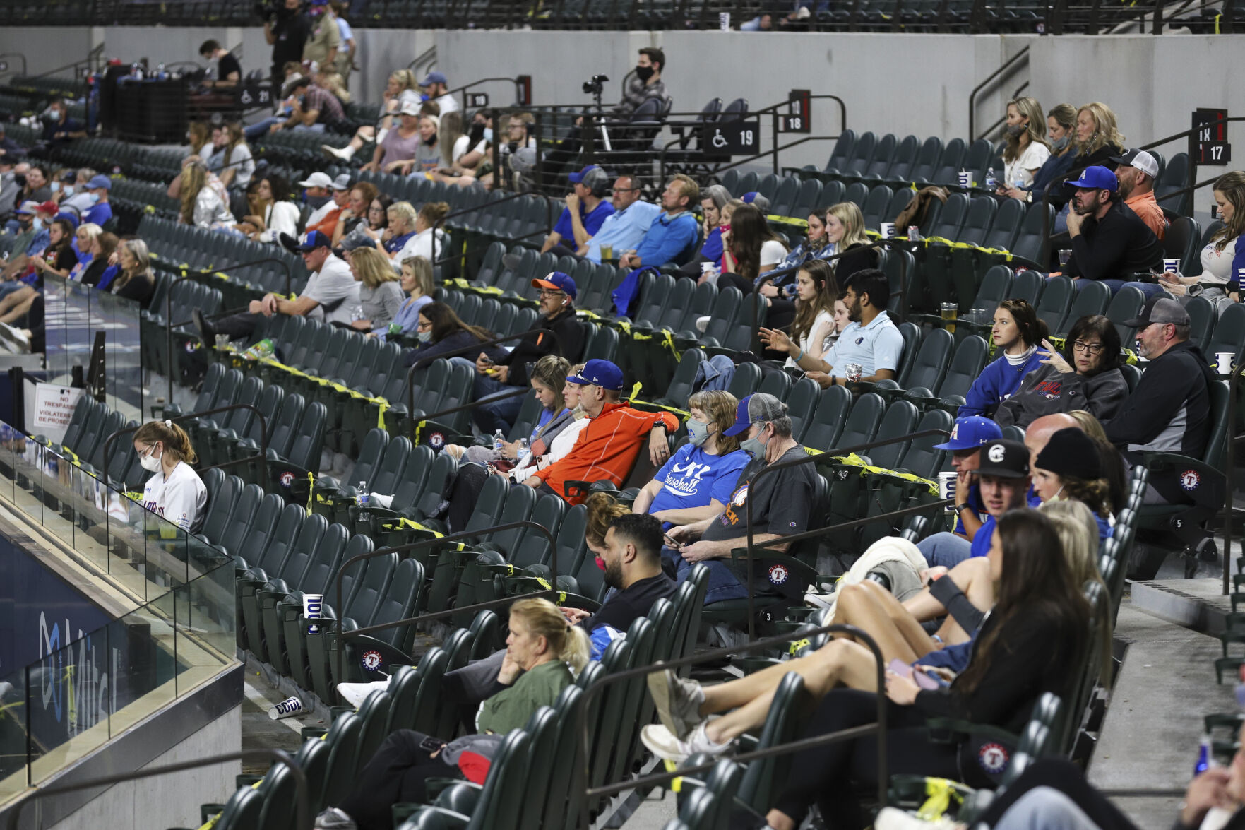 Photos: UTA baseball suffers 7-1 loss to University of Oklahoma